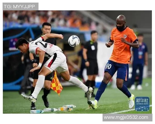 成都蓉城迎战青岛海牛展开激烈较量力争三分保住领先位置